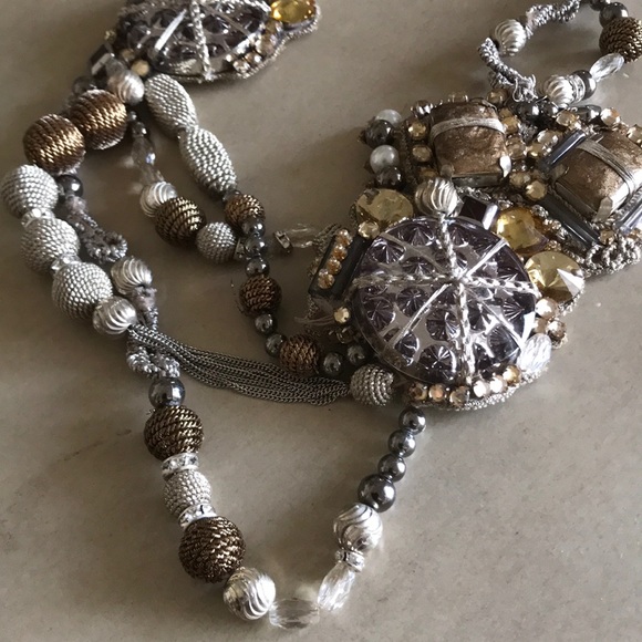 Sachin + Babi necklace - Picture 5 of 8